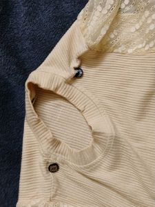 Woolen Net Sleeves Top
