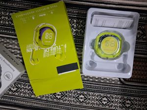 Earbuds New