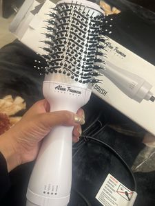 LIVE SALE!!!  Alantruman Blowdry hair Straighter