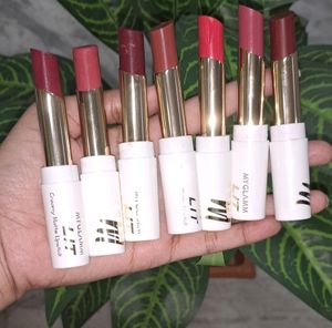 Combo Myglamm Lit Creamy Matte lipstick &amp;Sheetmask