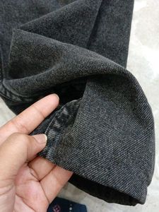 Black High-Waisted Jeans, P