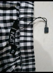 New Women Offsholder Top