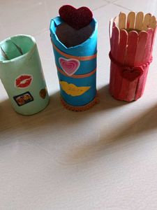 Set Of Pemcil Stand
