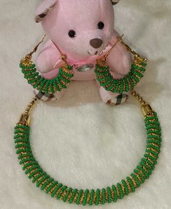 Green &amp; Gold Jewelry Set