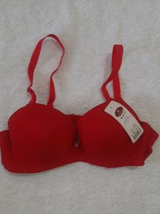 IMPORTED Padded Push Up Bra Red.