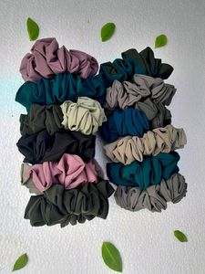 Set of 12 Scrunchies 💞