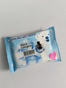 MINISO Black Cologne Refreshing Cooling Wet Wipes