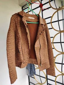 Premium Suede Jacket With Zipper Detail