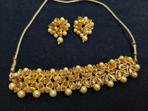 Beautiful Golden Pearl Partywear Necklace ❤️