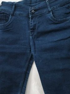 Dark Wash Denim Capris
