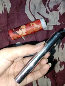 Neon Green Glowing Eyeliner