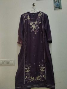 Embroidered 🌸 Purple kurta Set💜🌟
