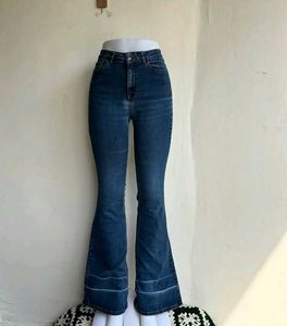 Pintresty Bootcut Jeans