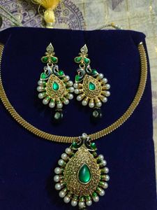 Elegant Jewelry Set
