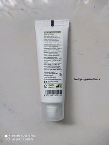 PLUM Green Tea Pore Cleansing Face Wash