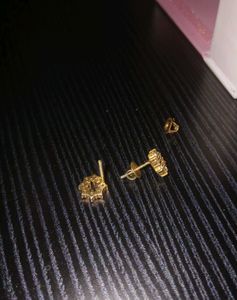 GIVA golden Sparkling Earrings