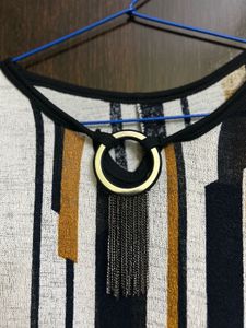 Striped Women&#39;s Top