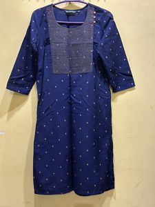 Avaasa Blue Kurta Size L