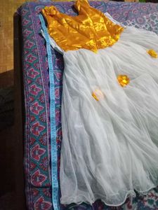 Girls&#39; charming party dress