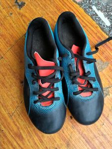 Football Boots Size 4