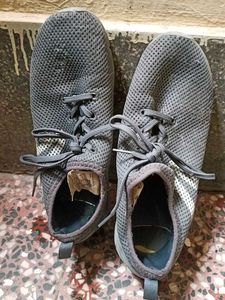 Assorted Women&#39;s Flip Flops