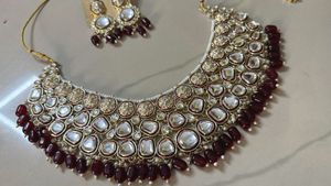 Elegant Kundan Jewelry Set