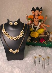 Floral Pearl Jewelry Set