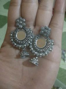 4 Earring