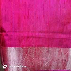 New Raw silk Checked Saree with Tassels