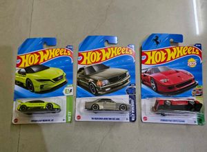 Hot Wheels Cars Nissan, Mercedes, Ferrari