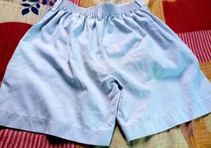 Boys white 🩳 shorts