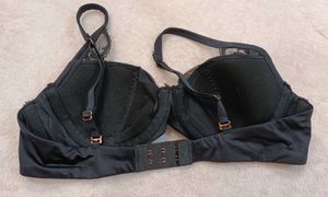 Soft Padded Bra...32ABC..label Missing
