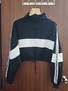 Black & White Crop Funnel Neck Sweatshirt (Acubi)