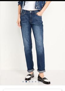 Old Navy Mid-Rise Wow Straight Jeans
