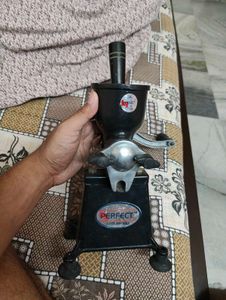 Perfect Manual Fruit Juicer Machine Heavy
