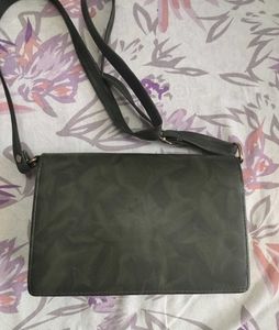 Chic Crossbody Bag