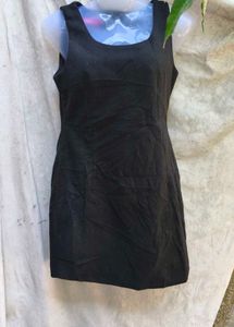 581212. Little Black Dress