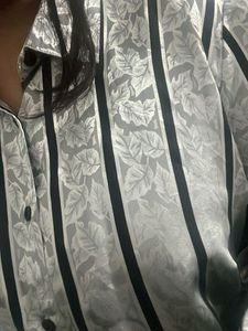 Silver oversize shirt💕