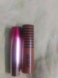 Nykaa  And Lakme 9 To 5 Mauve Lipstick