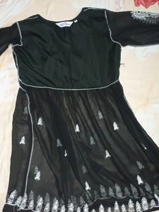 Urbane Fashionista Woman&#39;s New Design Top&amp;Tunics