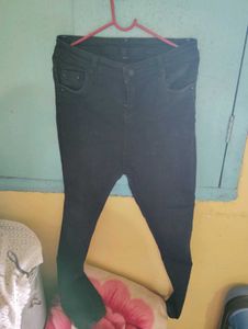 Black Skinny Jeans