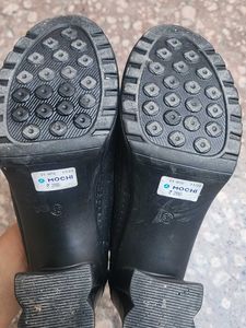 Perfect Black Pump Shoes