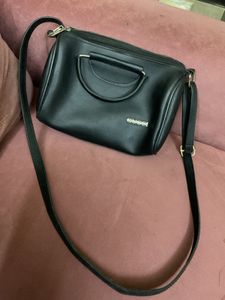 Elegant Black Handbag