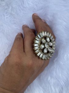 Statement Ring with Crystals