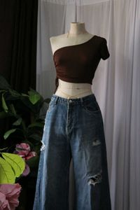 H&amp;M One Shoulder Crop Top