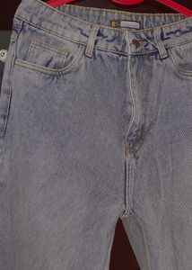 Baggy Light Wash Jeans