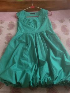 Green Sleeveless Dress
