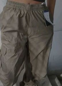 OLIVE PARACHUTE CARGO PANTS