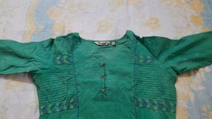 Rene green cotton kurta with 3 quarter sleeves