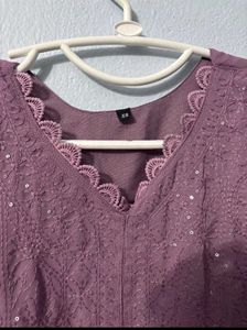 Elegant Purple Embroidered Kurta